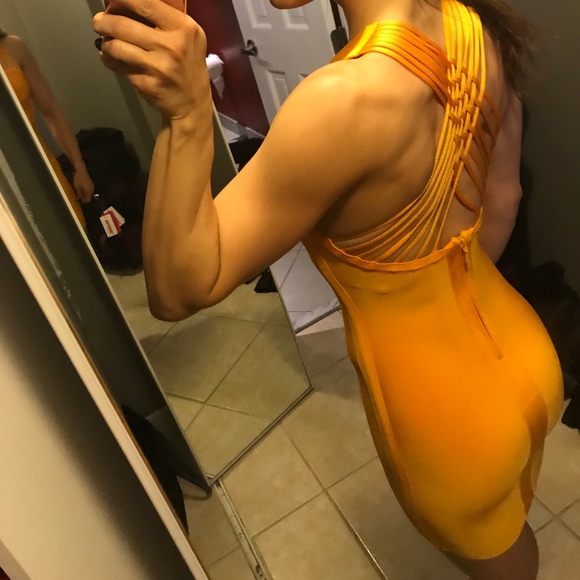 NWOT - Marciano Yellow Bandage Dress - Picture 4 of 10